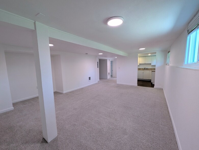 Building Photo - 1208 10th St