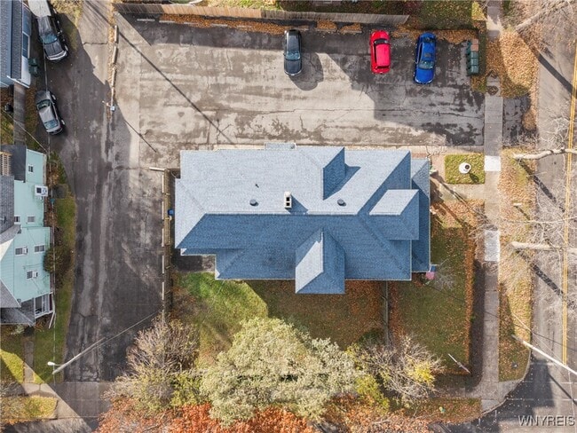 Building Photo - 319 Wheatfield St