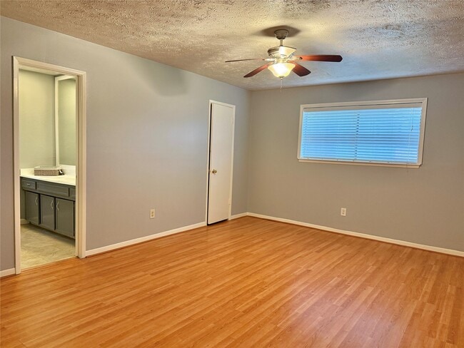 Building Photo - 3007 Wagon Trail Dr