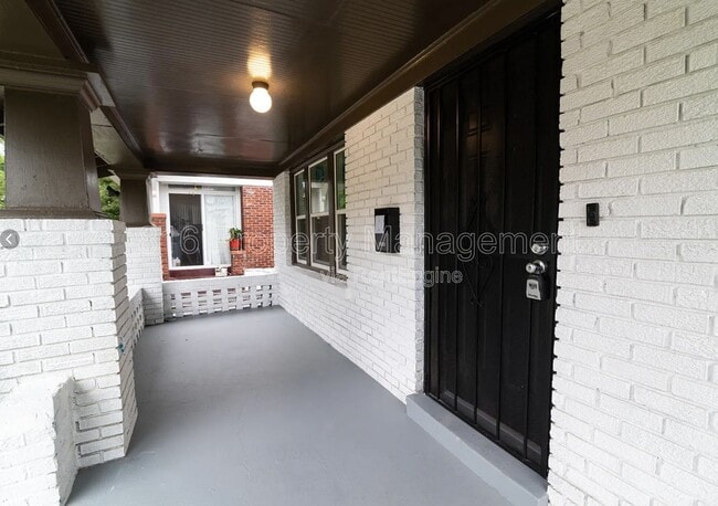 Building Photo - 5815 Euclid Ave E