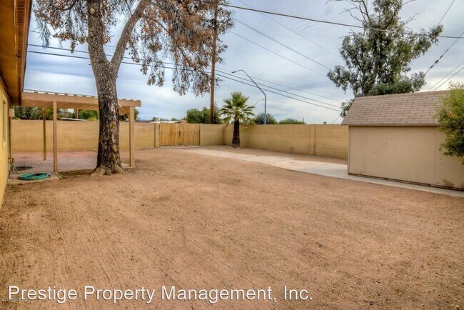Building Photo - 4 br, 2 bath House - 4656 E 14th St