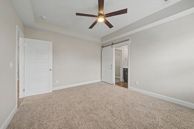 Building Photo - 199 Donegal Dr