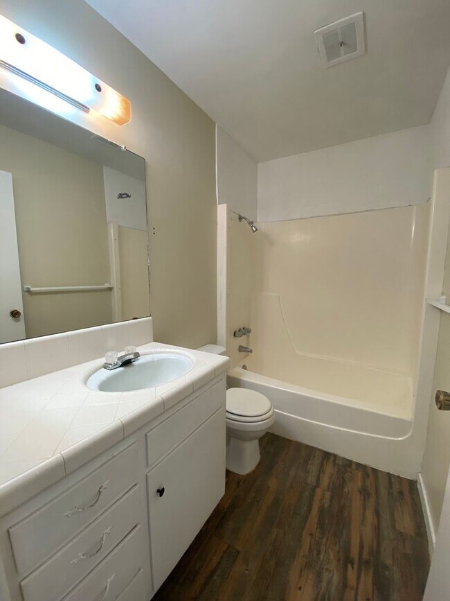 Building Photo - 712 4th Street -- West Valley Real Estate