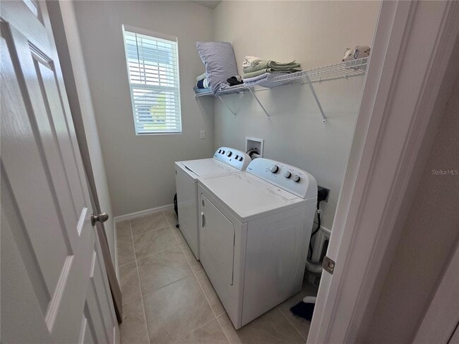 Building Photo - 5914 Hidden Br Dr