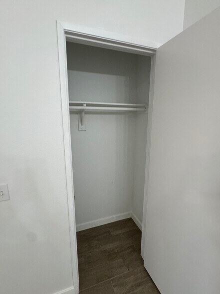 Building Photo - 366 Samsara Ct
