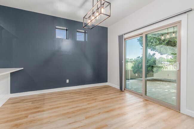 Building Photo - 7601 E Roosevelt St