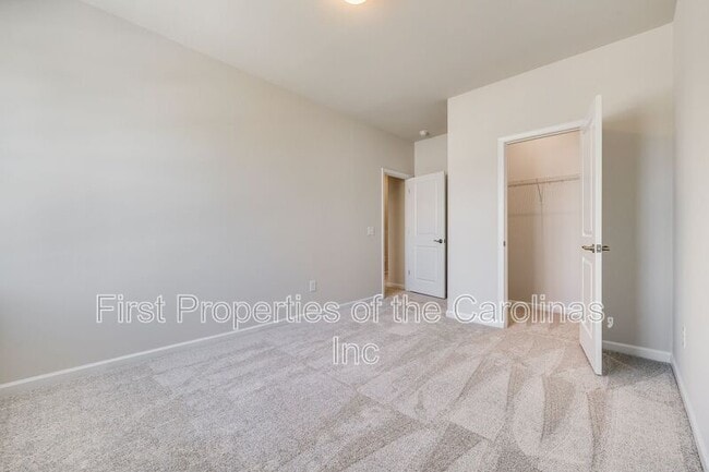 Building Photo - 229 Brks Spgs Dr
