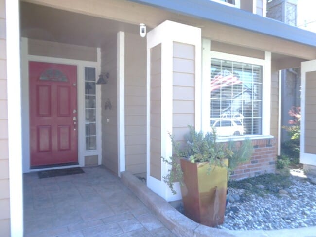 Building Photo - COMING SOON!!! Near Sacramento River!