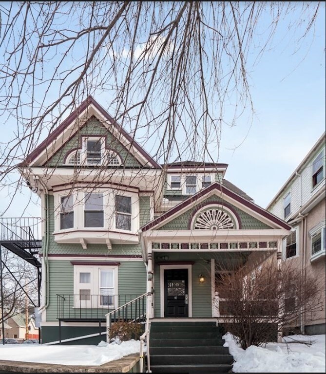 Building Photo - 103 College Ave