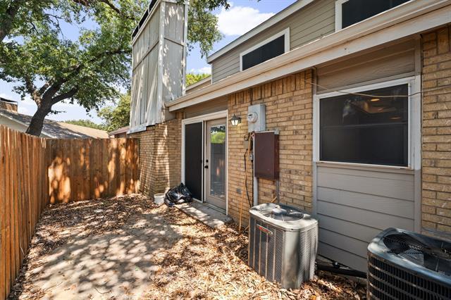 Building Photo - 2706 Creekwood Ct