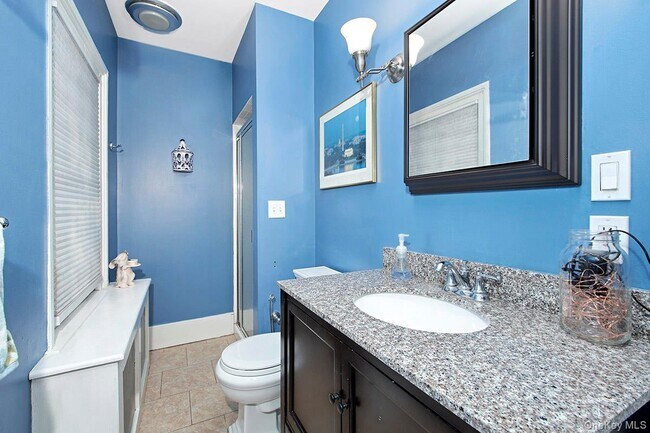 Building Photo - 30 Bedford Rd