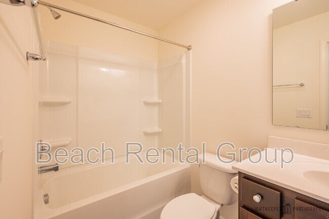 Building Photo - 209 Banbury Ln