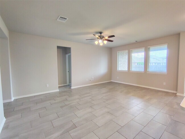 Building Photo - 9822 Willow Crown Ln