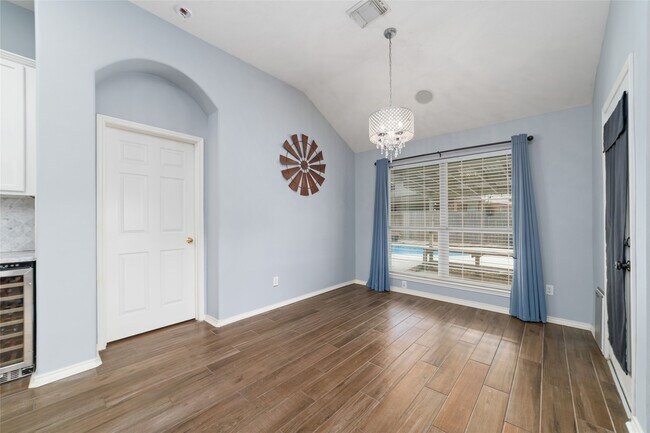 Building Photo - 10302 Rudolph Ct