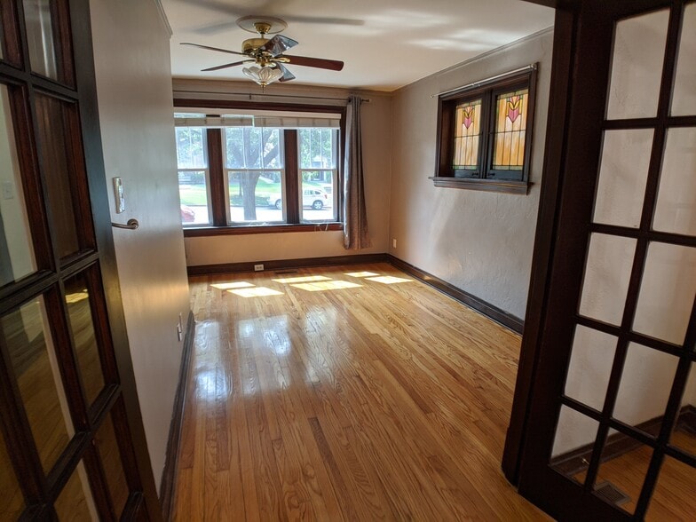 Bedroom 2 entrance - 6633 Alamo Avenue