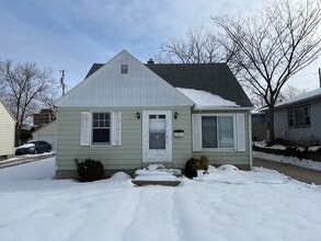 Building Photo - 615 Washington Ave