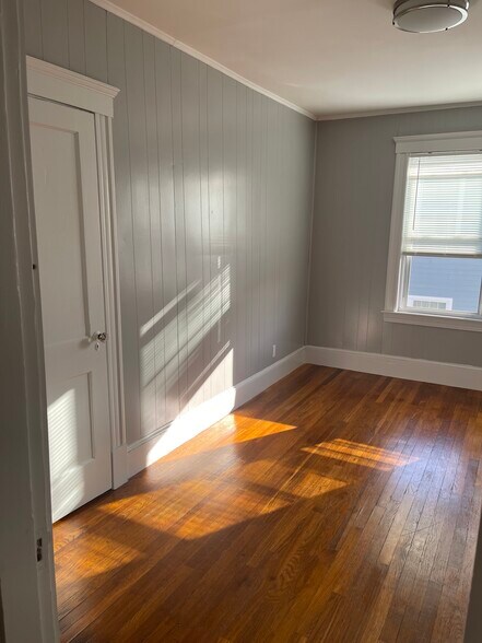 Building Photo - 84 Endicott St