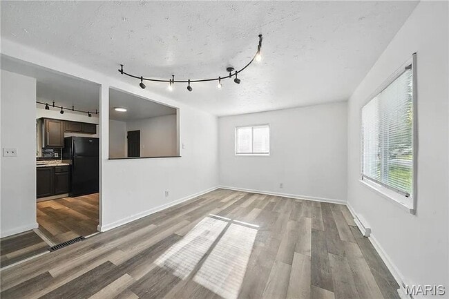 Building Photo - 1137 Scott Ave