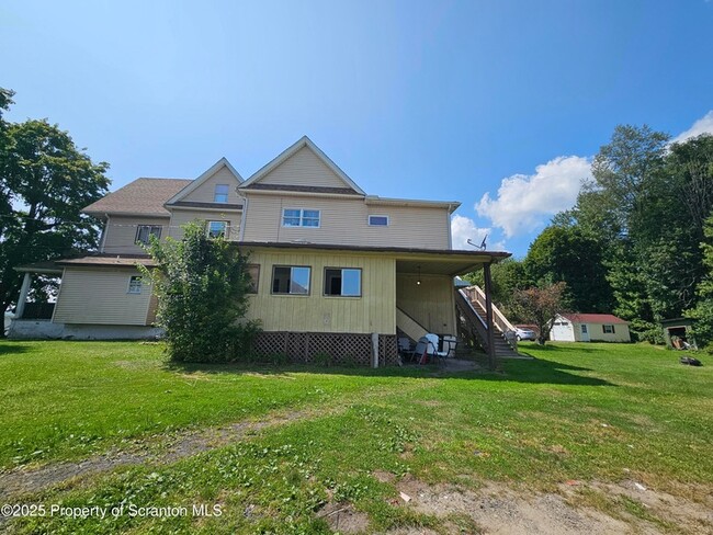 Building Photo - 134 S Main St