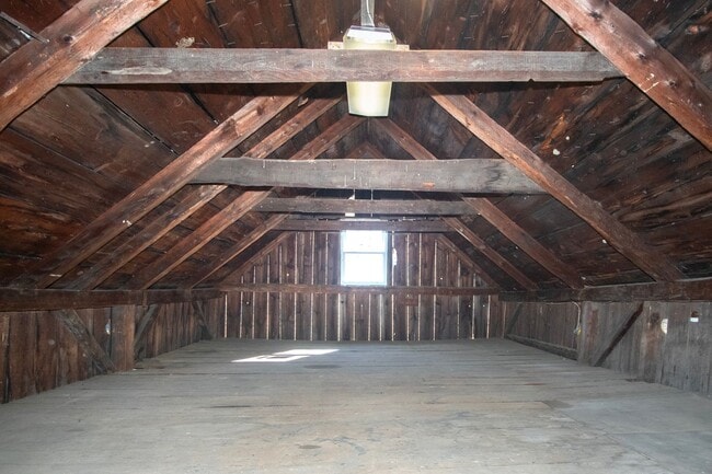 Building Photo - Amazing, Rarely Available Farmhouse with Carriage House and Garage
