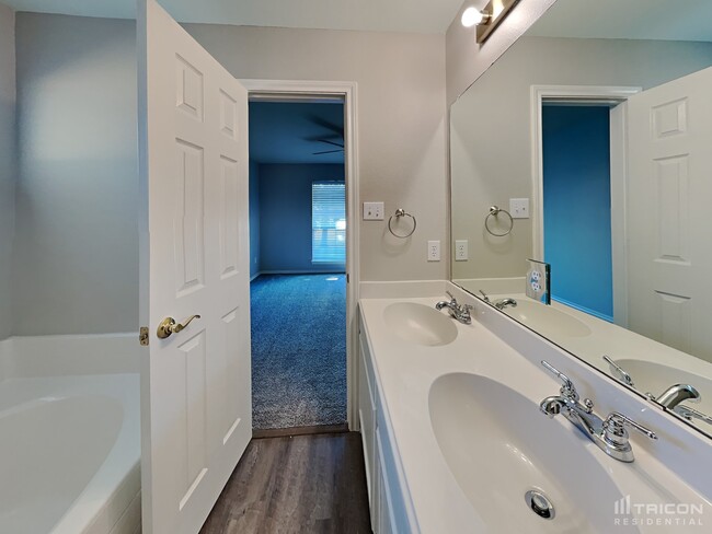 Building Photo - 314 Ohara