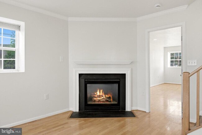 Building Photo - 45805 Marlane Terrace
