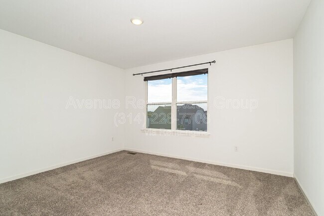 Building Photo - 608 Highland Pr Dr