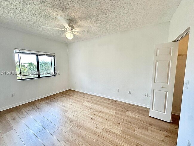 Building Photo - 2807 Veronia Dr