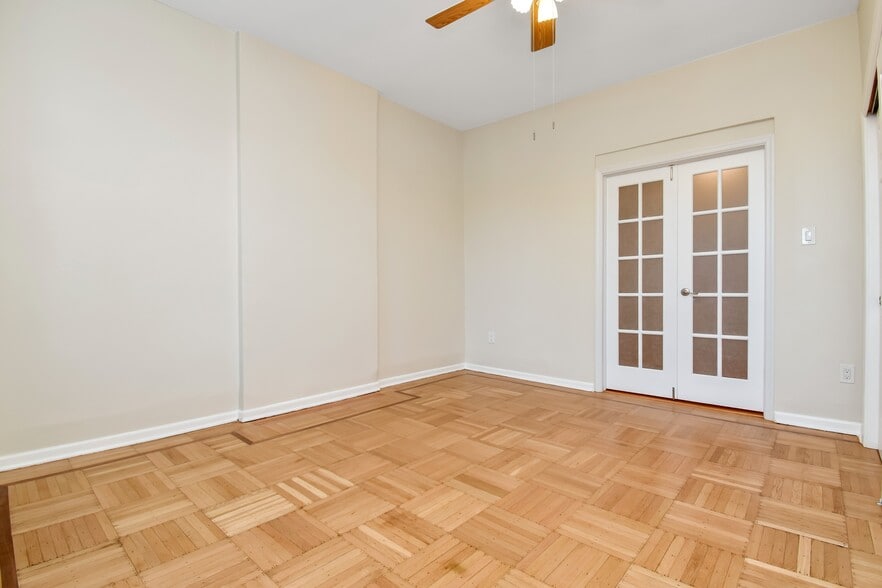 Building Photo - 2307 New York Ave