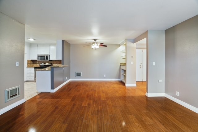 Building Photo - 2 Bed / 2 Bath in Old Town Pasadena