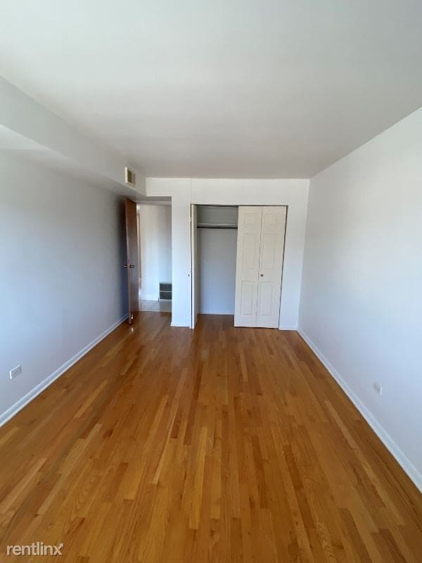 Building Photo - 2400 Dewes St