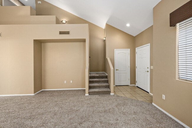 Building Photo - Paseo Estrella Gem at the base of Tucson icon A mountain! Minutes away from DownTown Tucson!