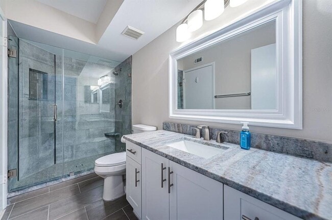 Building Photo - 6061 Bahia Del Mar Cir