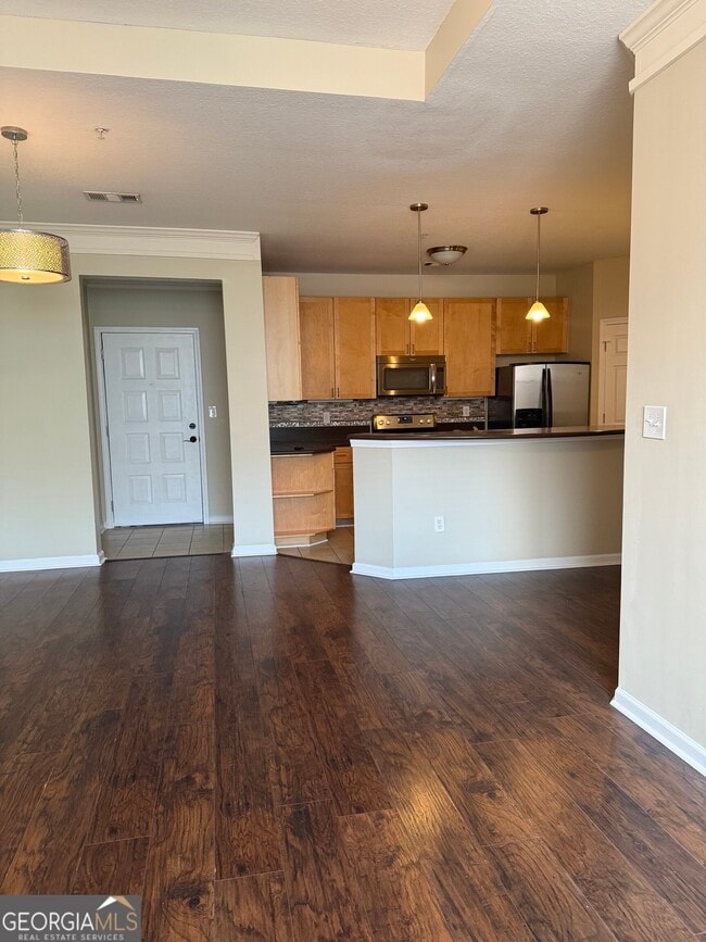 Building Photo - 400 17th St NW