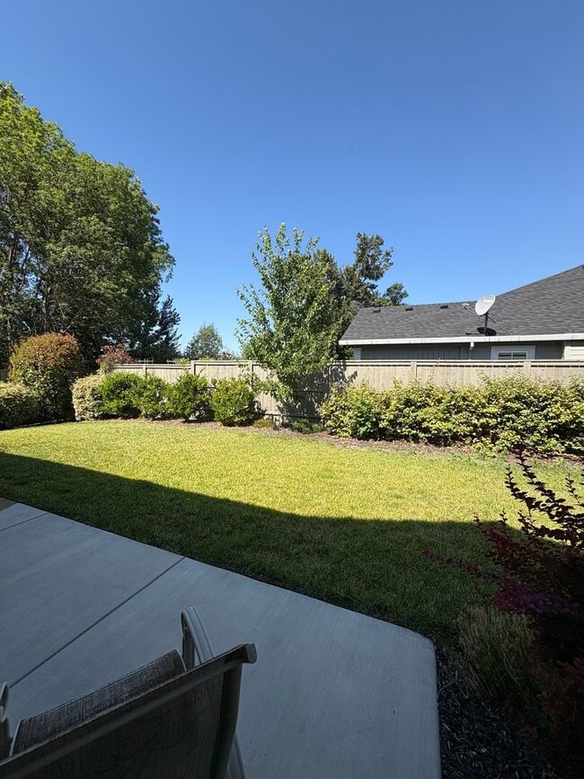Building Photo - 426 Frontier Ct
