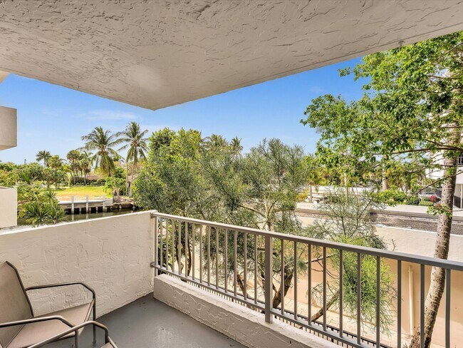 Building Photo - 1421 S Ocean Blvd