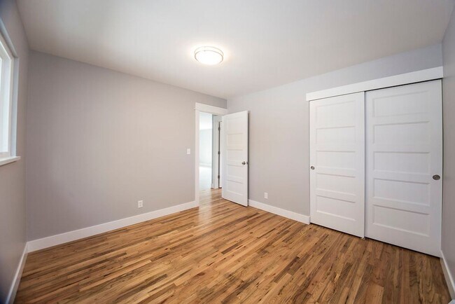 Building Photo - 2809 Stanford Rd