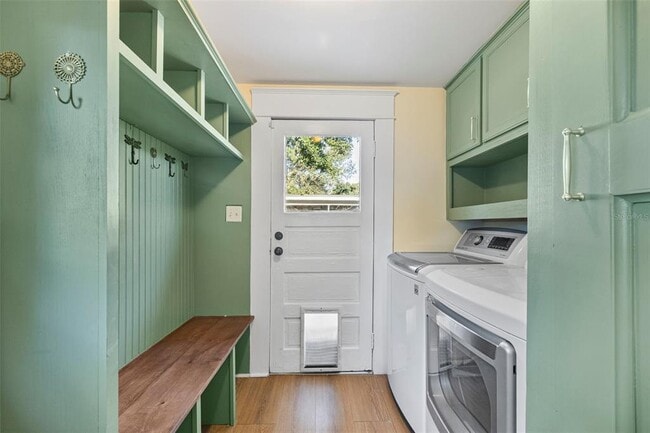 Building Photo - 5709 N Suwanee Ave