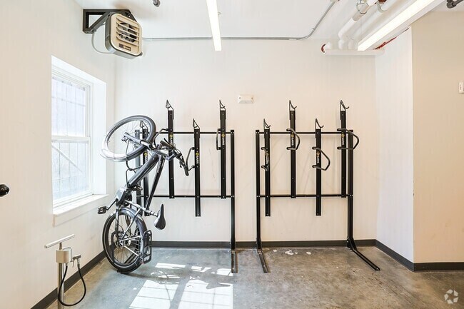 Building Photo - 100 Hemenway St