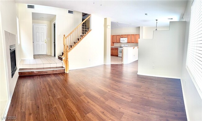 Building Photo - 4019 Benevolent Dr