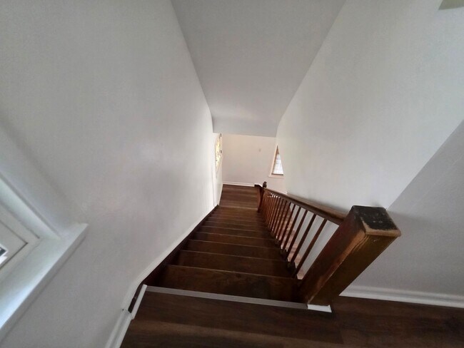 Building Photo - 4 Bedroom House for Rent in Shaler Schools !