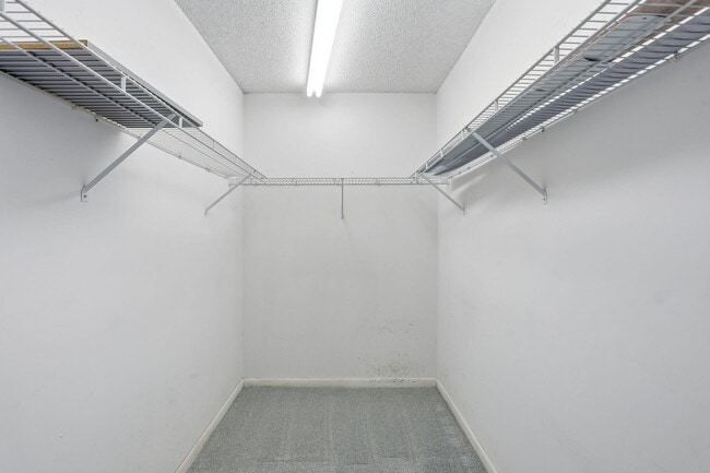 Building Photo - 9476 El Clair Ranch Rd