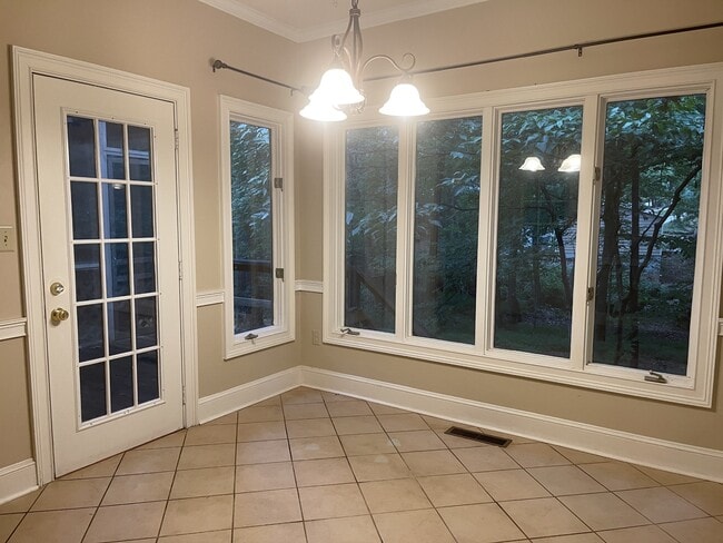 Building Photo - 163 Bent Tree Dr