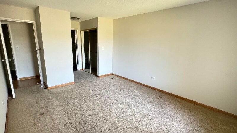 Building Photo - 1255 N Sterling Ave