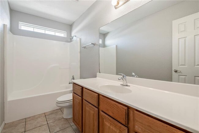 Building Photo - 520 Dewberry Ln