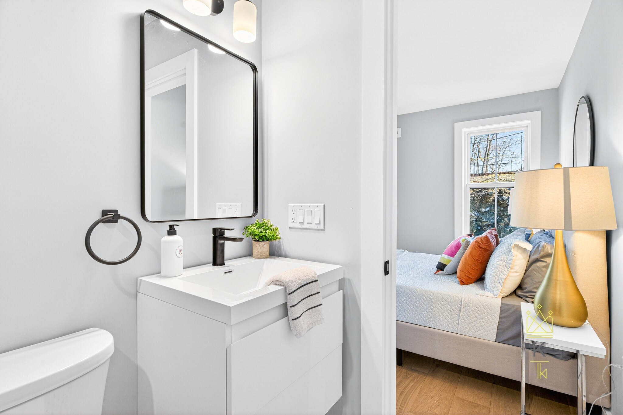 Building Photo - 584 Cambridge St