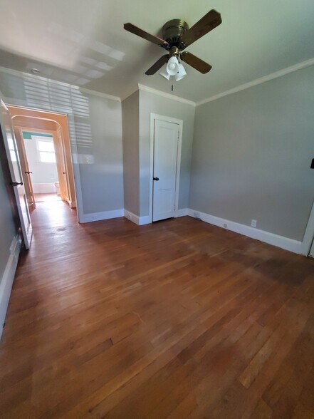 Building Photo - 810 Bellview St