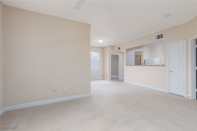 Building Photo - 8000 W Badura Ave
