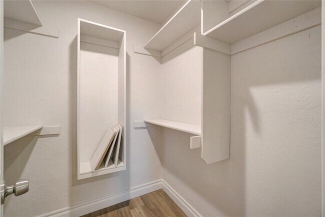 Building Photo - 6500 N Luther Rd