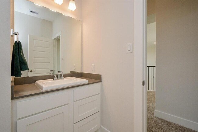 Building Photo - 501 Horizon Light Ln